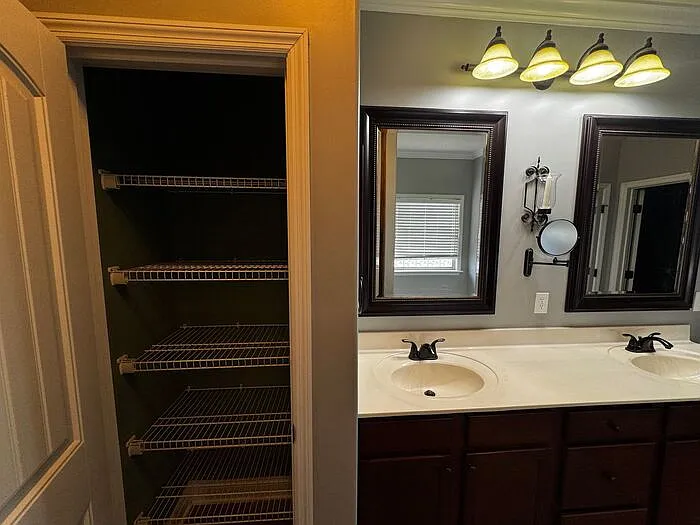 2532 Oxmoor Blvd SW — Photo 29