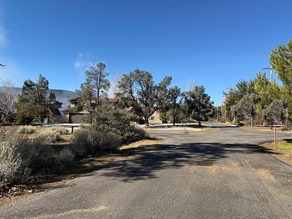 4th image of 1112 Coldwater Dr