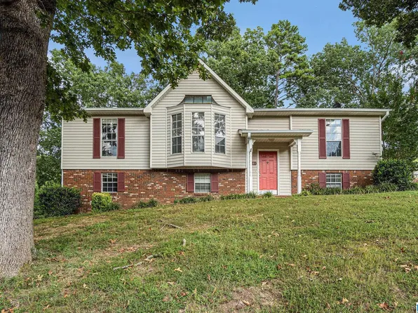 6881 Briarwood Dr, Pinson, AL 35126