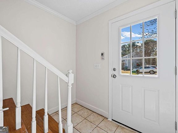 5th image of 1222 Ridgecrest Ln SE