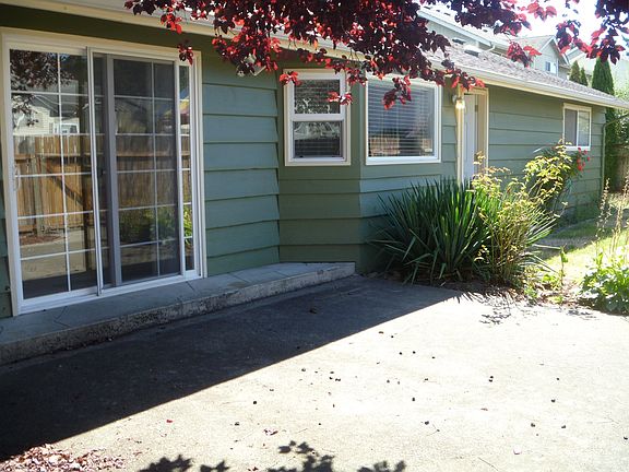 3rd image of 18914 77th Avenue Ct E
