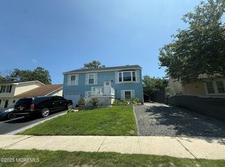 153 Schooner Ave, Barnegat, NJ 08005