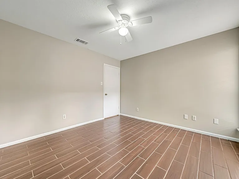 12038 Texas National Blvd — Photo 7