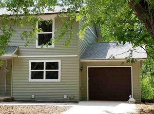 1457 Valley View Dr APT A, Coralville, IA 52241