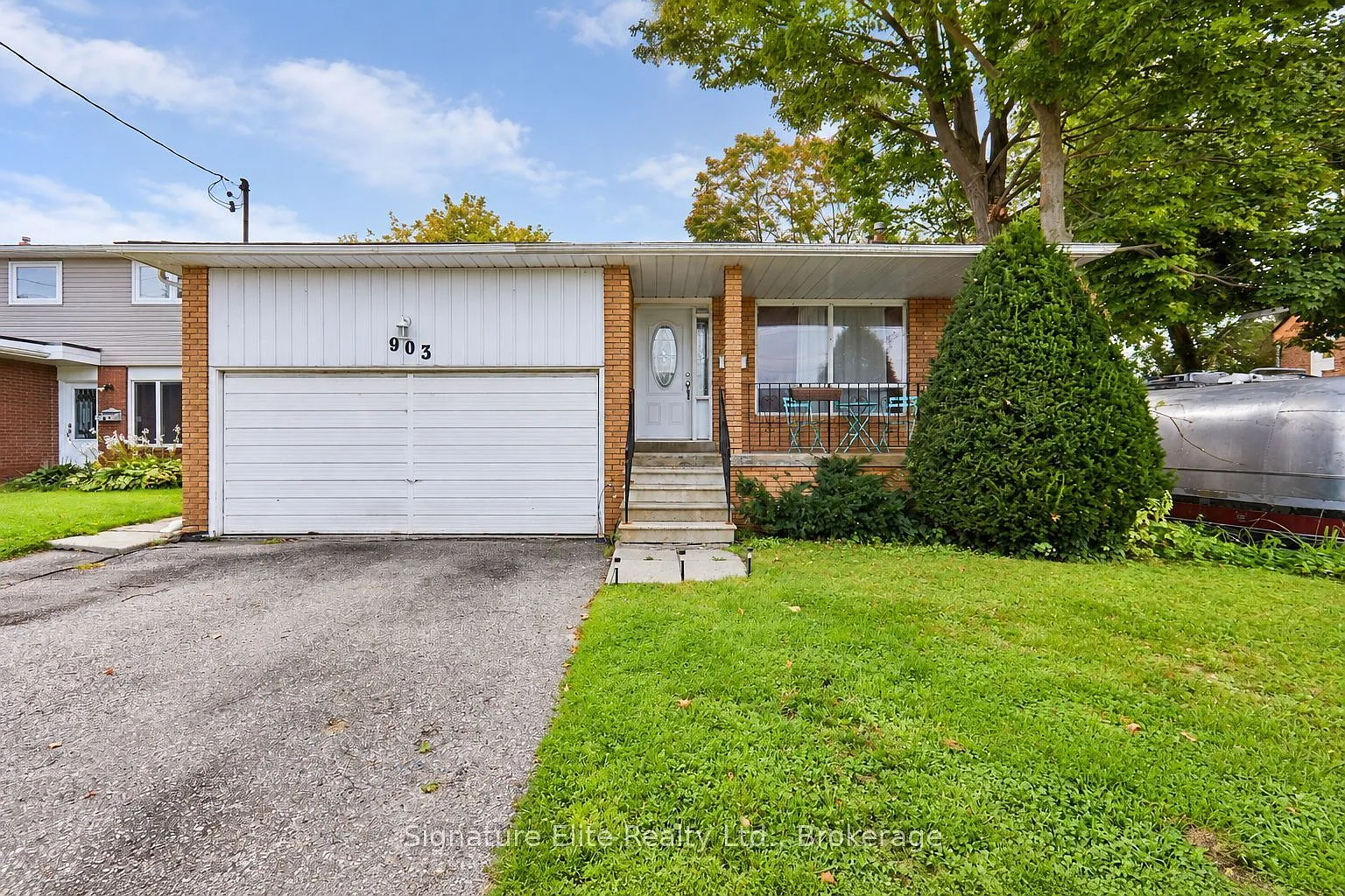 3 bed, $1,900 — Photo 1