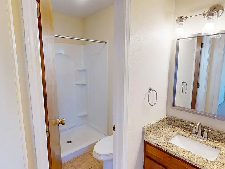 1460 Lindberg Ave — Photo 23
