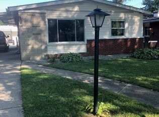 7965 Elm St, Taylor, MI 48180