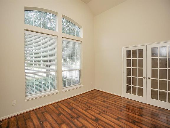 5th image of 5610 Honey Brook Ct