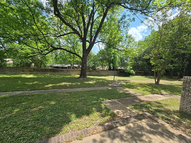 3701 Wesley Dr — Photo 62