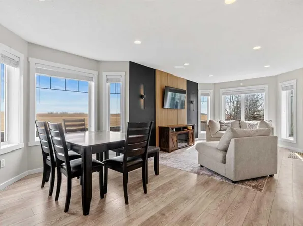 2400 S Ravenswood Vw SE #1101, Airdrie, AB T4A 0V7