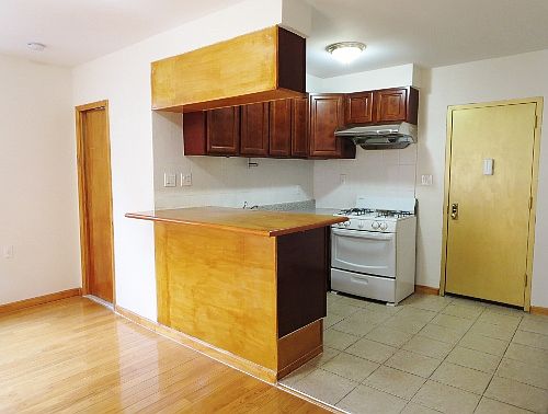 1st image of 82 Madison St APT 5