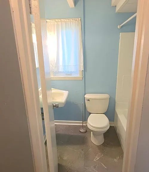 1701 Poplar St #B — Photo 11