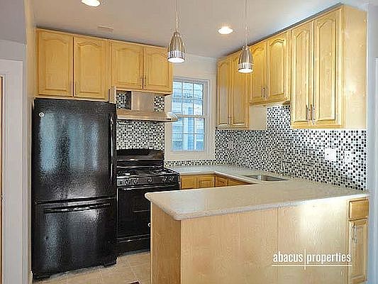 2nd image of 269 E 19th St #1