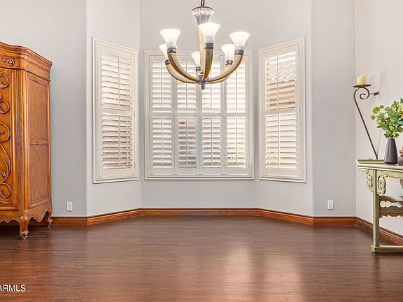4th image of 1664 E Park Ave