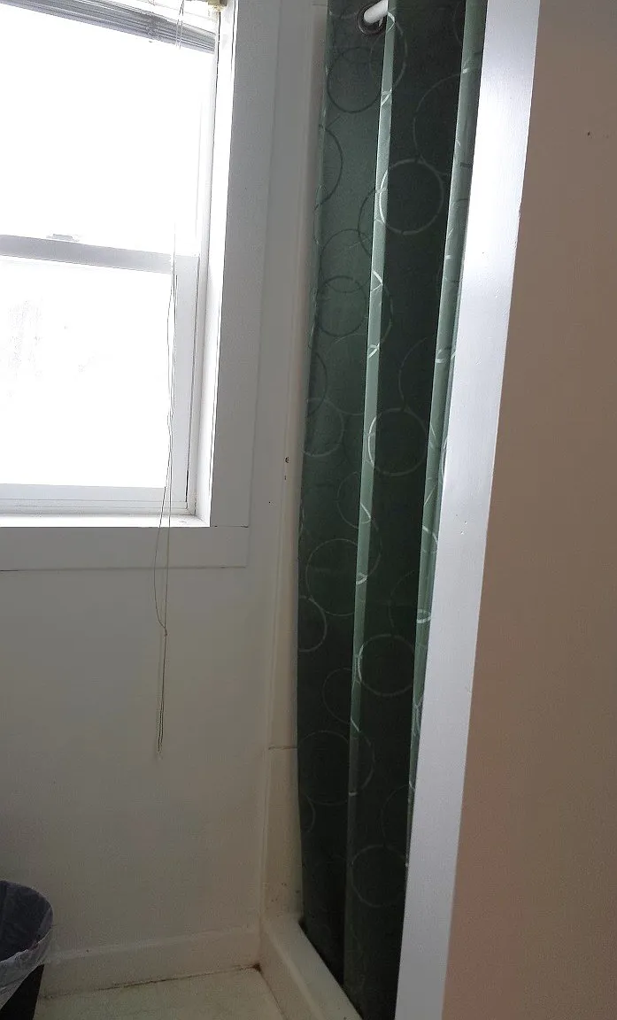 1 bed, $400 — Photo 4