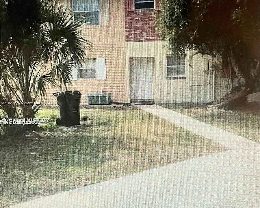 1st image of 345 Sunshine Dr #345