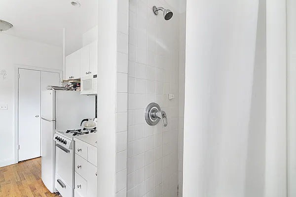 Rented by Compass | media 11