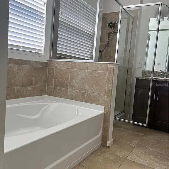 4552 SW 65th Pl — Photo 11