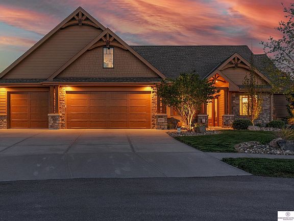 2nd image of 28011 Sunrise Cir