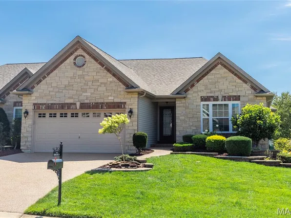 910 Daffodil Ridge Dr, O'Fallon, MO 63366