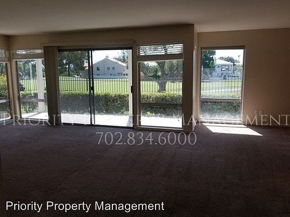 4th image of 745 Oakmont Ave Unit 1001