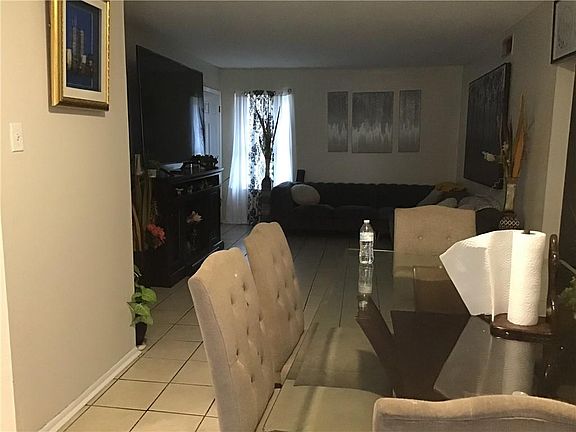5th image of 2109 Carol Sue Ave
