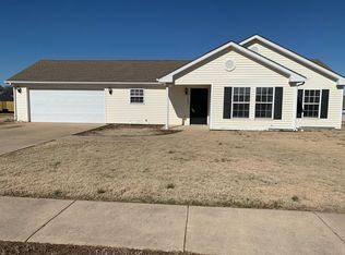 1320 Battery Dr, Prairie Grove, AR 72753