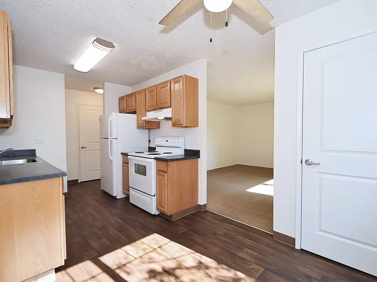 Crescent Ridge — Photo 19