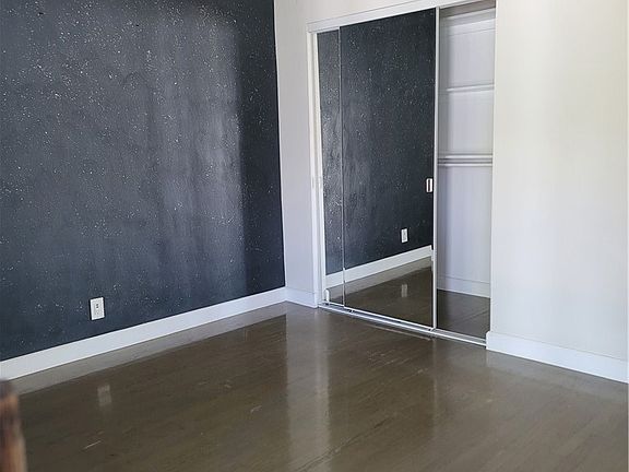 5th image of 5754 Ensign Ave