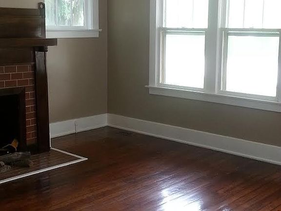 3rd image of 42 Samuels Ave