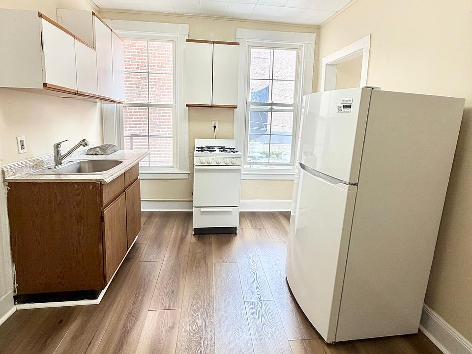 1st image of 340 Orange St #7F