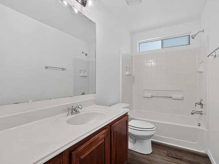 9324 Warren Dr — Photo 15