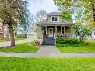 207 N Monroe St, Cerro Gordo, IL 61818