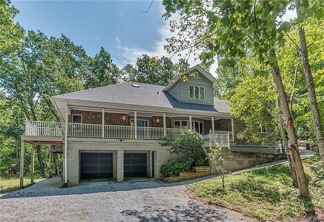 1st image of 132 Foxwood Dr