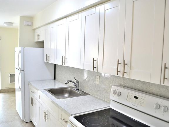 3rd image of 4209 NE 21st Ave #4209