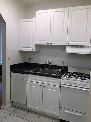 Rented by Compass | media 9