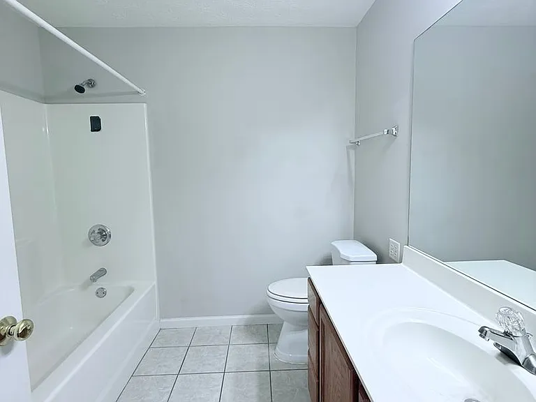 4003 Hidden Hollow Dr — Photo 11