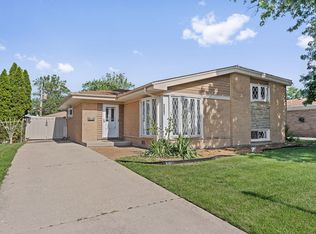 2607 Mayfair Ave, Westchester, IL 60154