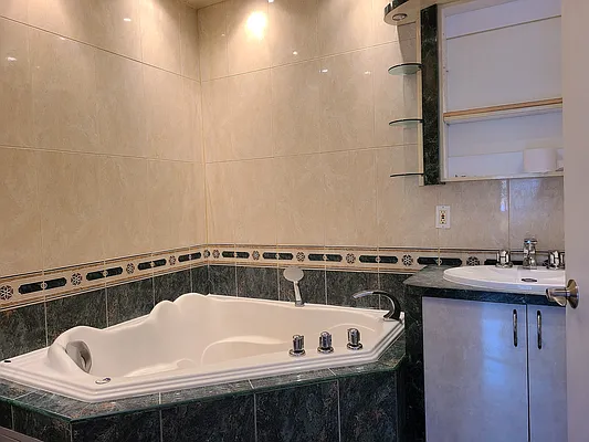 Rented by Matthew Gros-Werter, LREB  | media 12