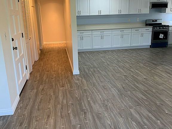 3rd image of 11916 Goshen Ave APT 3