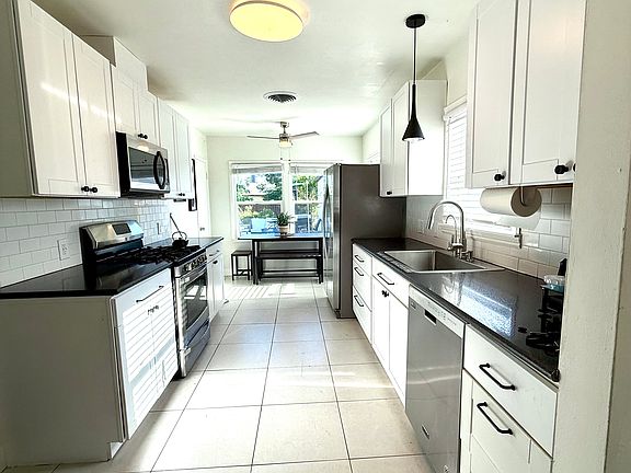 5th image of 146 W Garland Ave