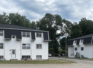2324 E Locust St, Davenport, IA 52803