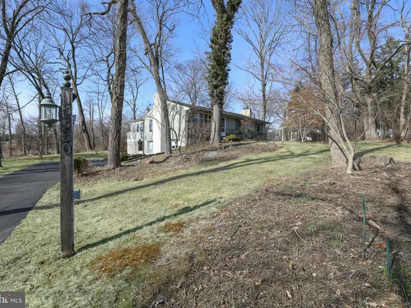 5350 Moyer Rd, Pipersville, PA 18947