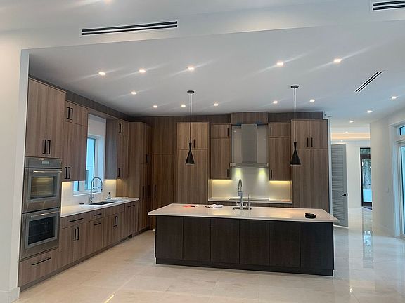 2nd image of 510 San Juan Dr