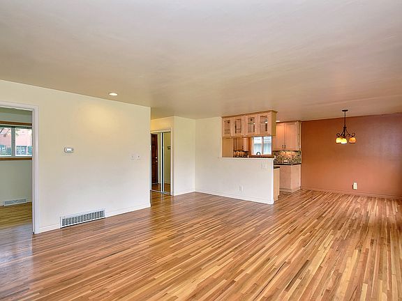 5th image of 3517 E 18th Ave
