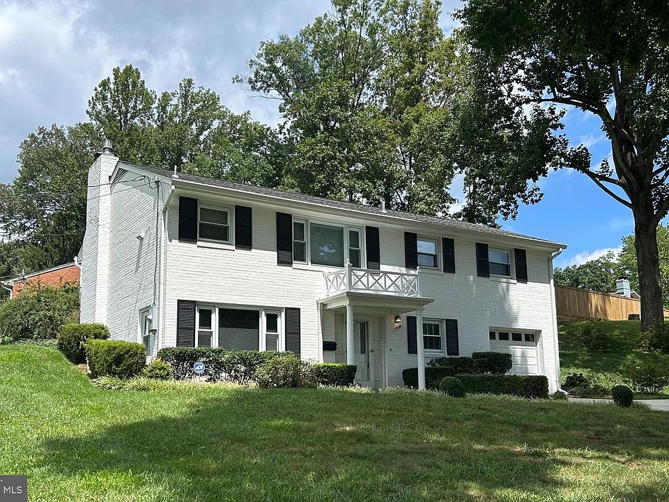 2nd image of 7606 Long Pine Dr