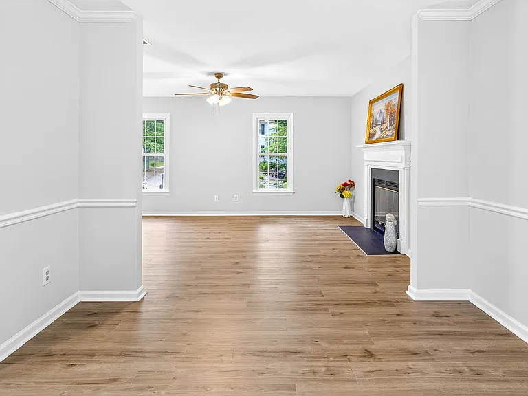 106 Sarabande Dr — Photo 3