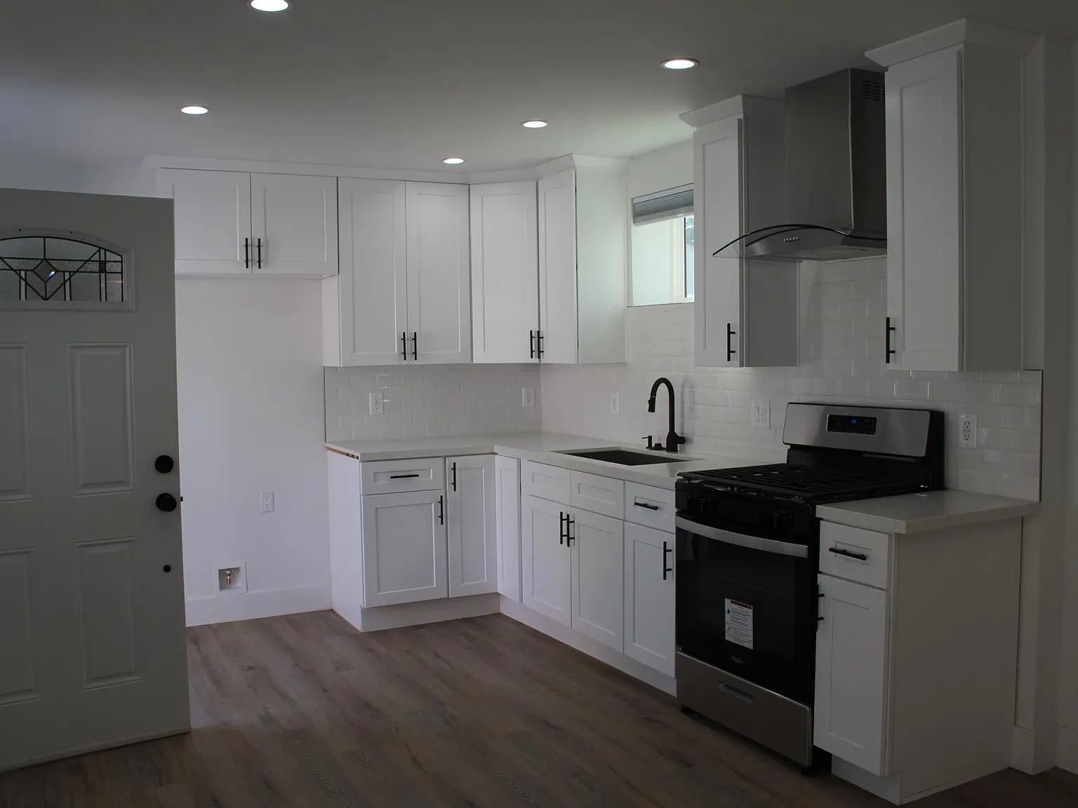 229 Jesse Ave — Photo 2
