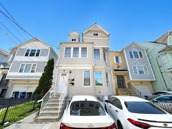425 Irvine Turner Blvd #3, Newark, NJ 07108