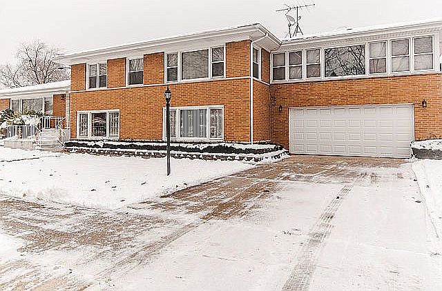 2nd image of 8301 S Calumet Ave